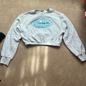 Cropped Pacsun crewneck